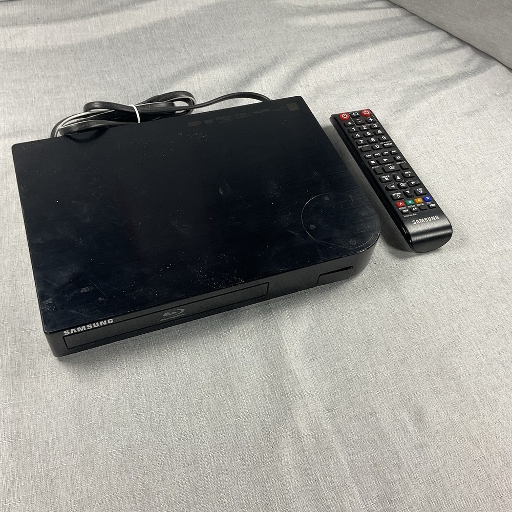 Samsung Blu Ray Player with Remote